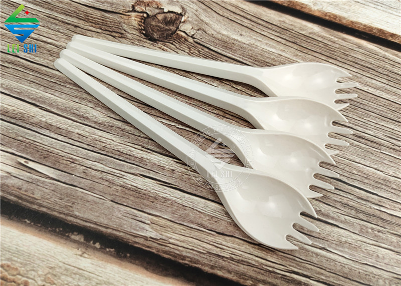 disposable spork